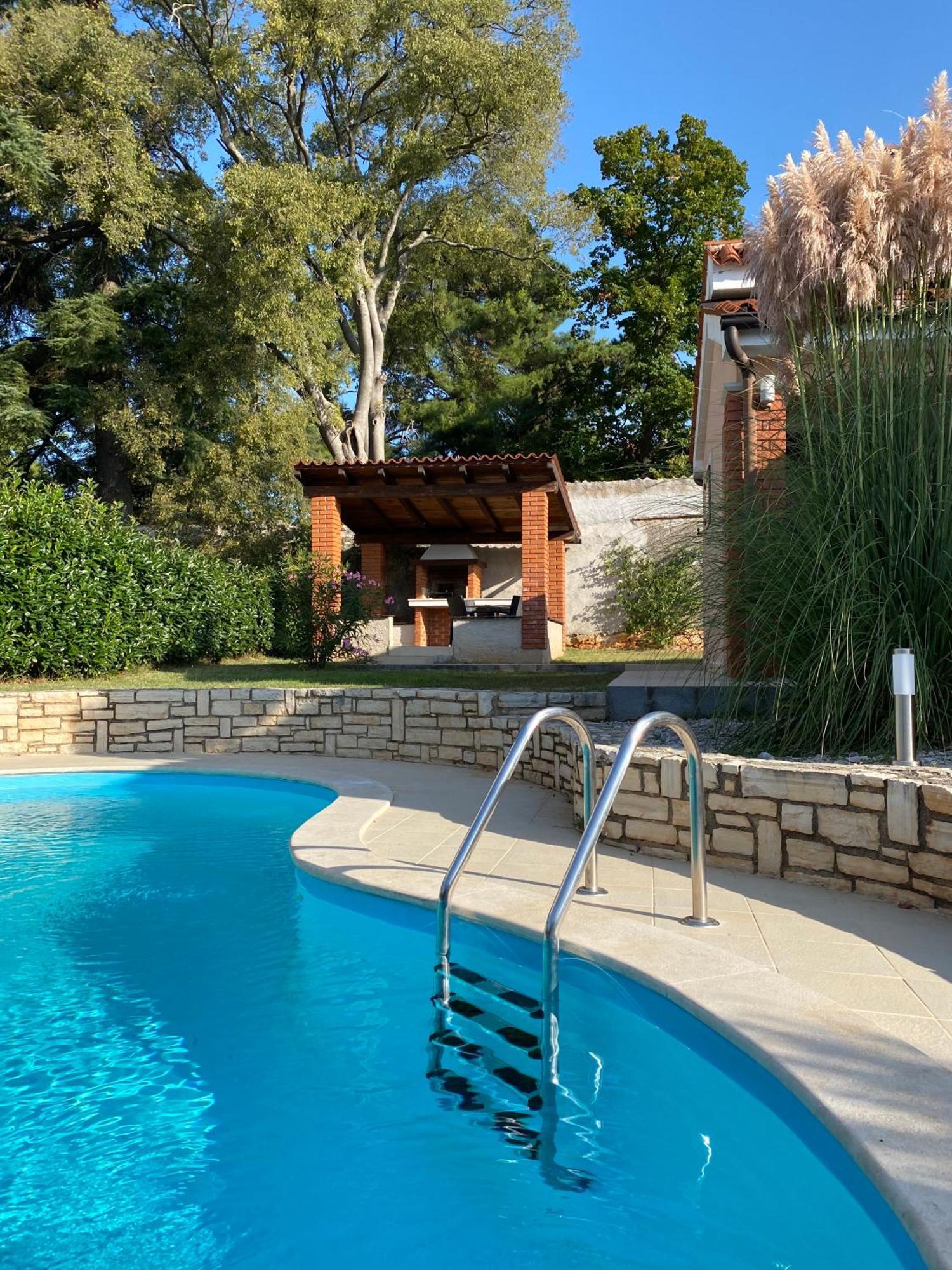 Villas Kolumbera With Private Pools Room photo